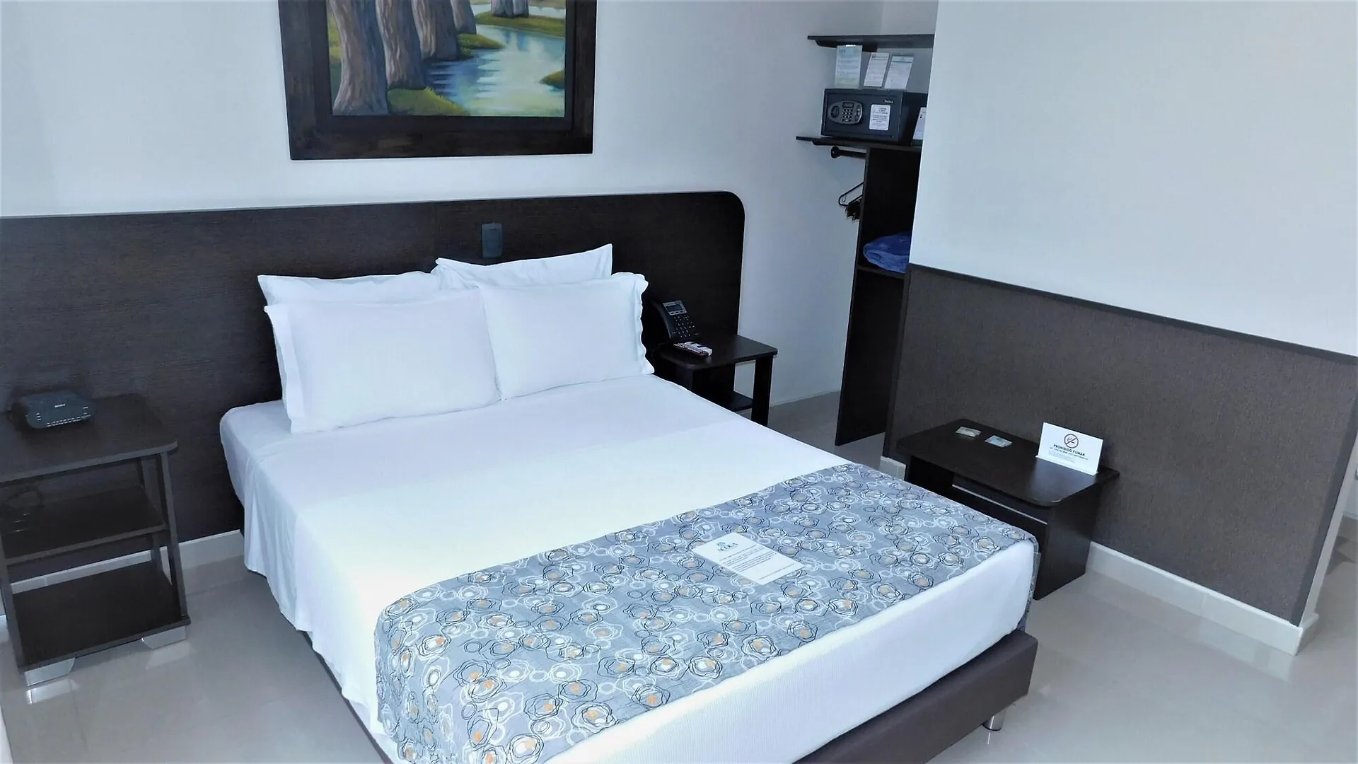Hotel Acqua Medellín