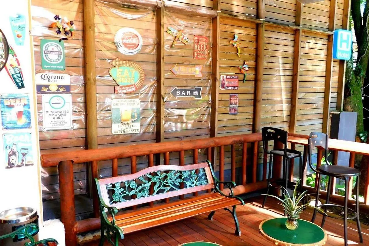Hotel Acqua Medellin 3*,  Colombia