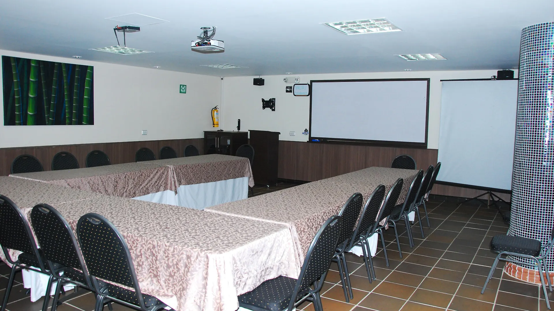 Hotel Acqua Medellin