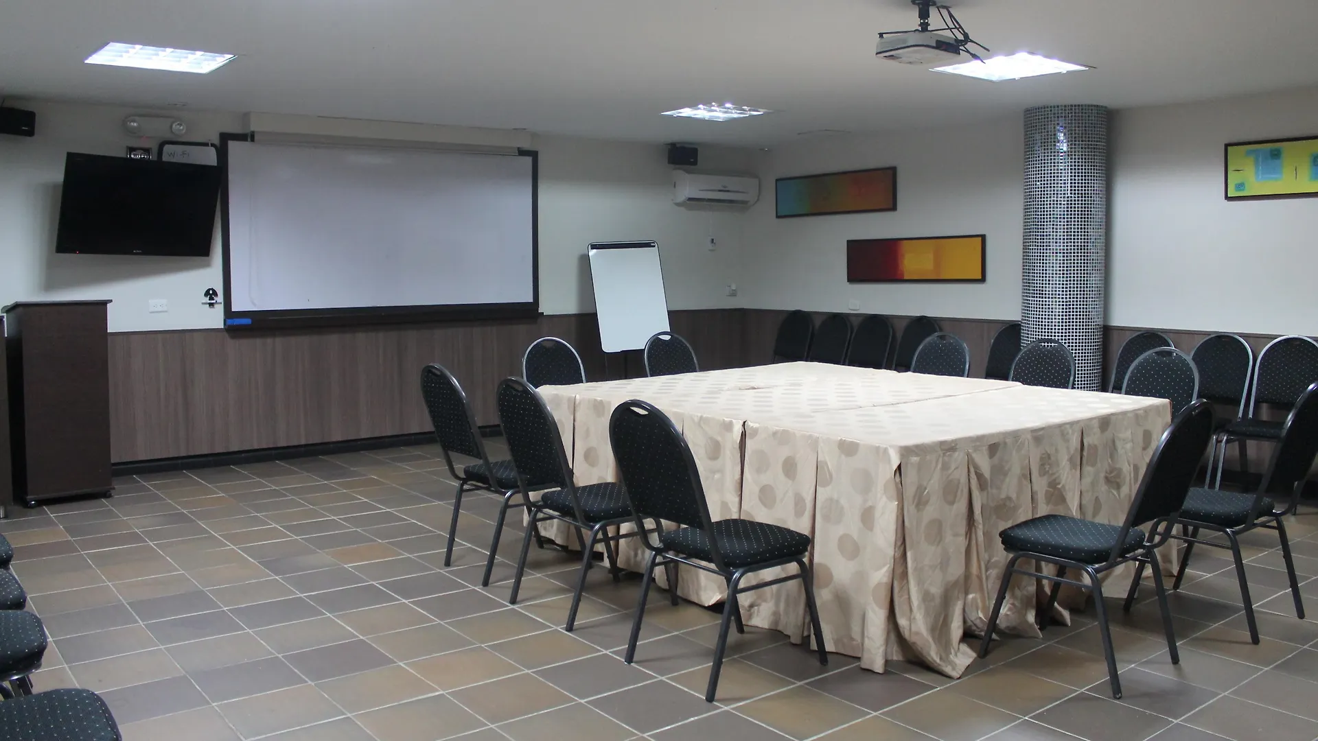 Hotel Acqua Medellin