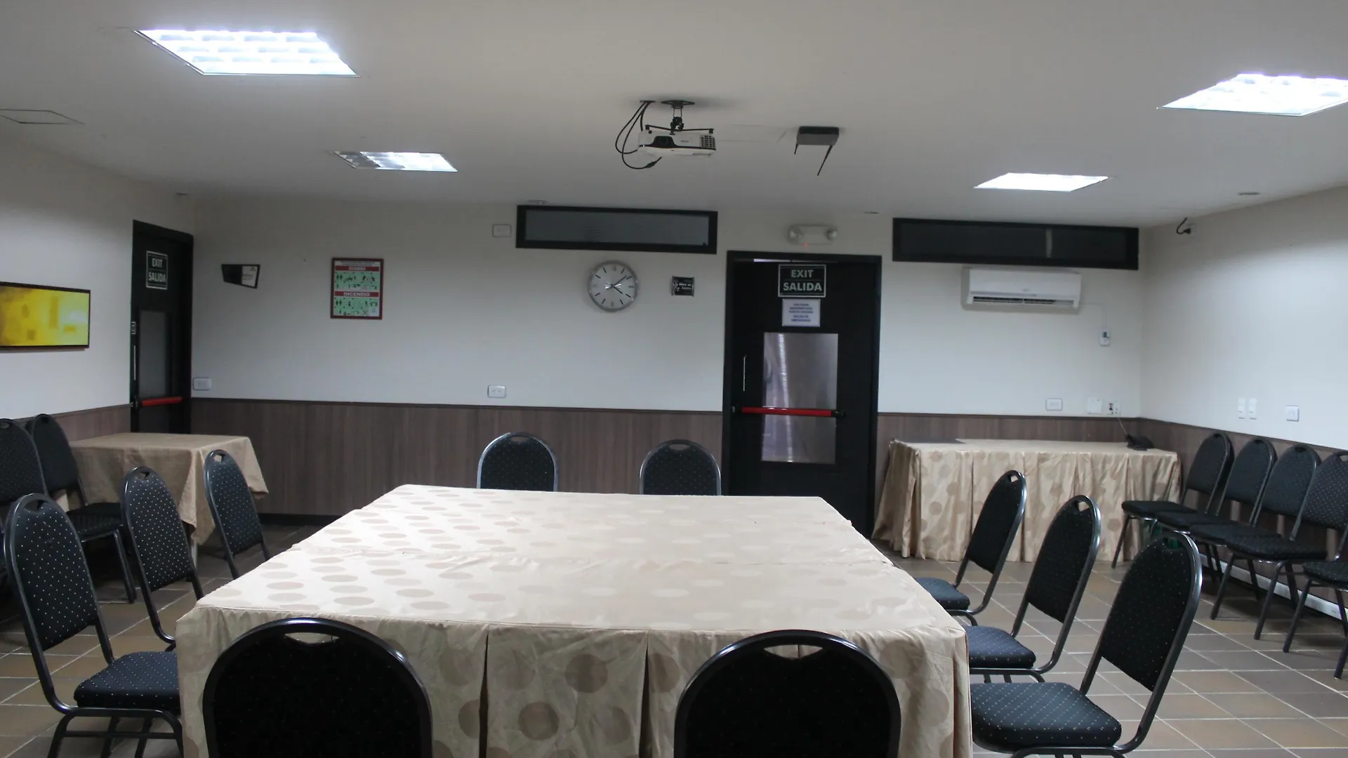Hotel Acqua Medellin
