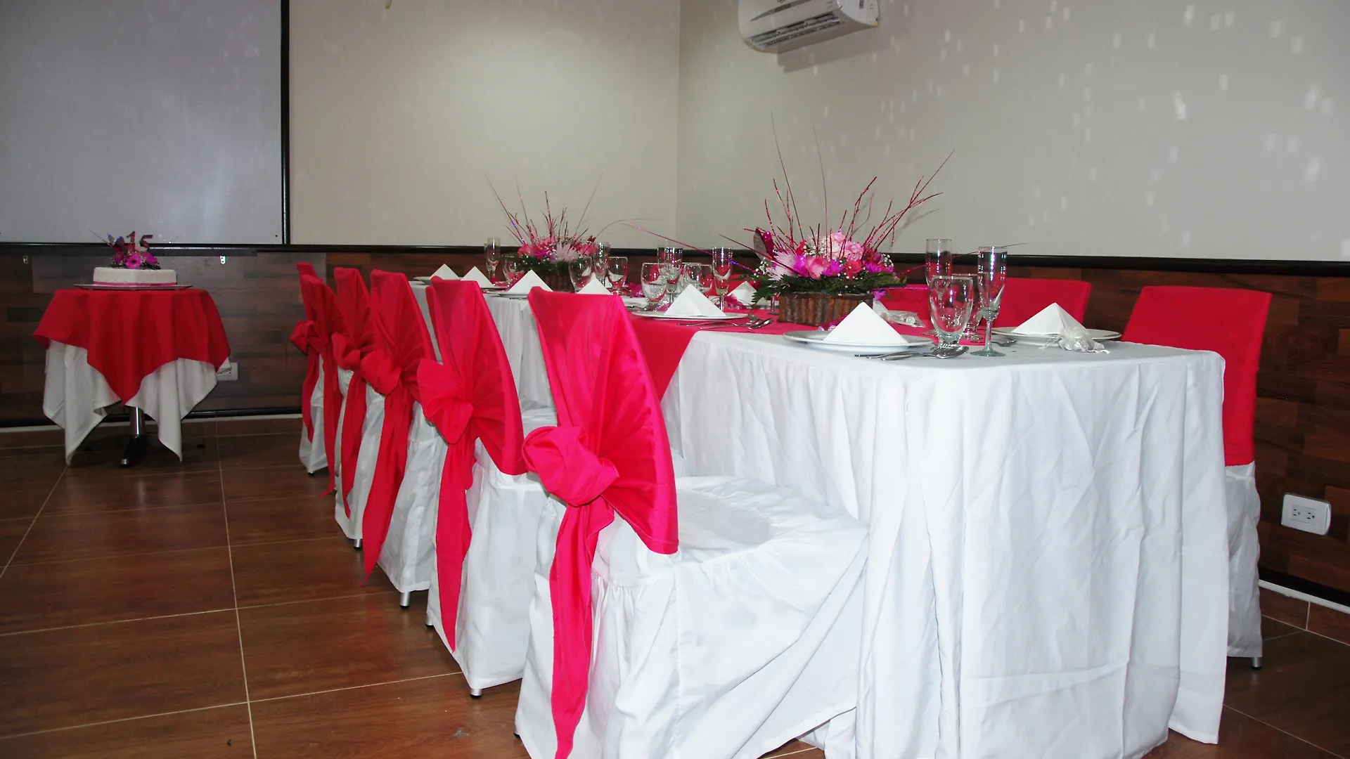 Hotel Acqua Medellin