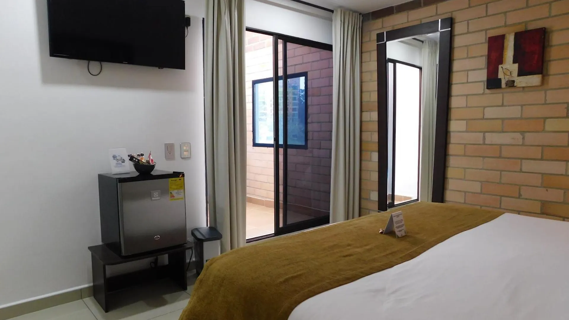 Hotel Acqua Medellin 3*,  Colombia